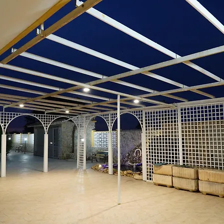 La Corte Di Bacco Salento Guest house *
